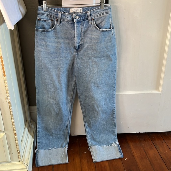 Abercrombie Curve Love 90s Straight Ultra High Rise Jeans 29/8 - Picture 11 of 11